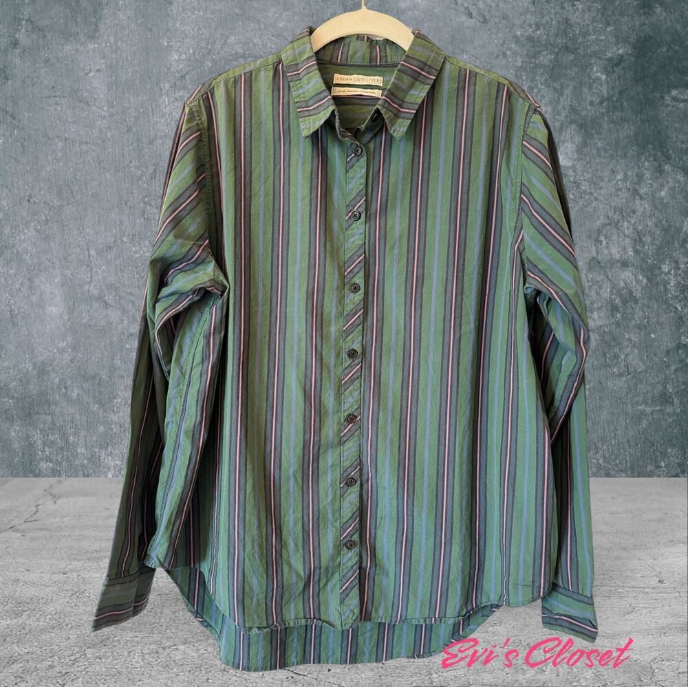 Urban Outfitters Women’s Green Striped Button Up Shirt Point Collar Size M